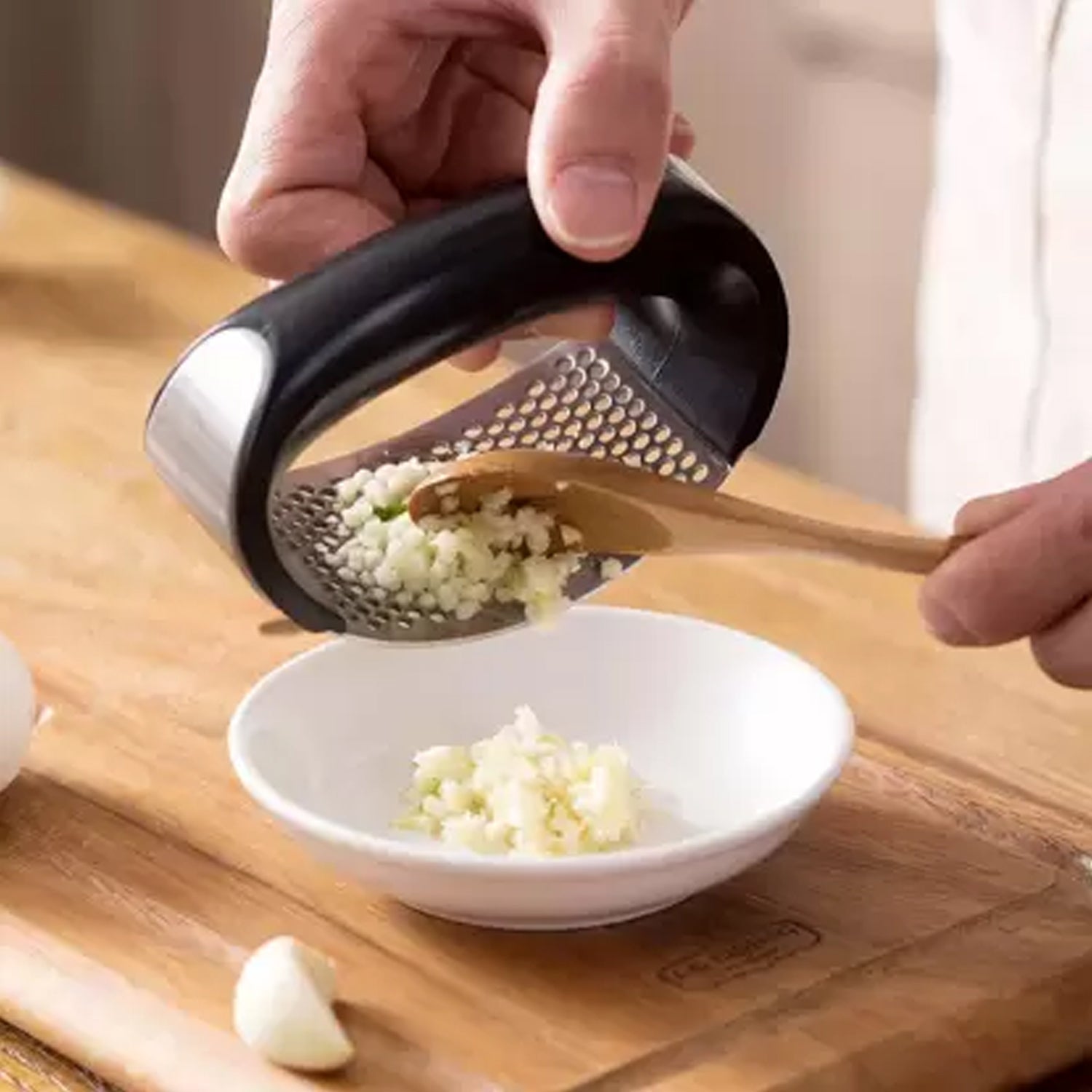 2350 Multipurpose Garlic Presser Squeeze Press Crusher Stainless Steel Kitchen Tools, Quick Handy Ginger Garlic Crusher DeoDap 2350 Multipurpose Garlic Presser Squeeze Press Crusher Stainless Steel Kitchen Tools, Quick Handy Ginger Garlic Crusher DeoDap